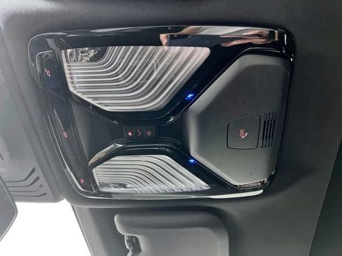 Used 2023 BMW X3 xDrive30i w/ Premium Package AWD/4WD image 12