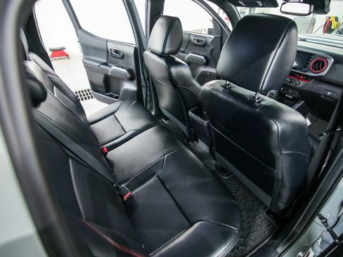 Used 2021 Toyota Tacoma TRD Pro AWD/4WD image 19