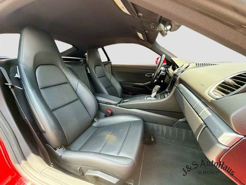 Used 2019 Porsche 718 Cayman RWD image 31