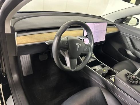 Used 2019 Tesla Model 3 Standard Range Plus image 13
