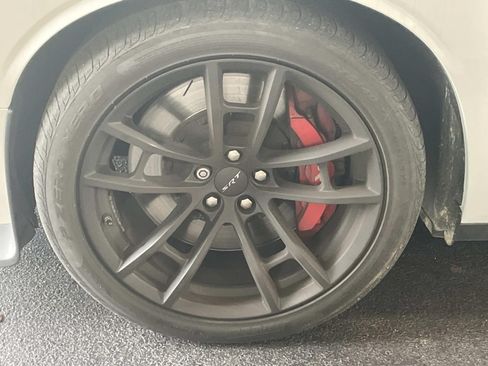 Used 2023 Dodge Challenger SRT Hellcat RWD image 5