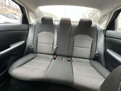 Used 2024 Kia Forte LXS image 27