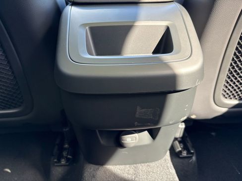 New 2026 Volvo XC60 B5 Plus image 12