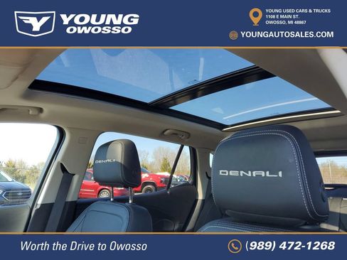Used 2023 GMC Terrain Denali w/ Black Diamond Edition AWD/4WD image 9
