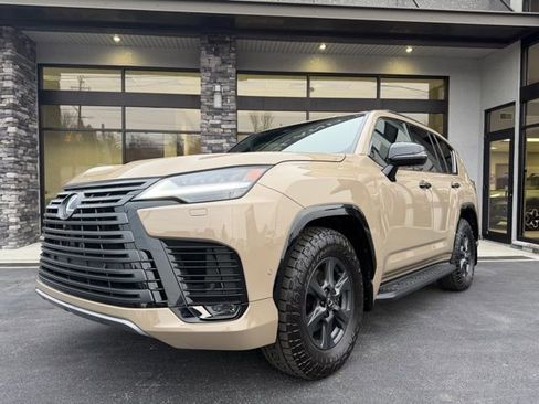 Used 2025 Lexus LX 700h Overtrail image 26