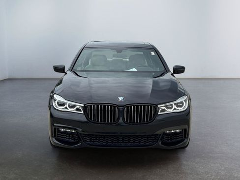 Used 2017 BMW 750i xDrive AWD/4WD image 8