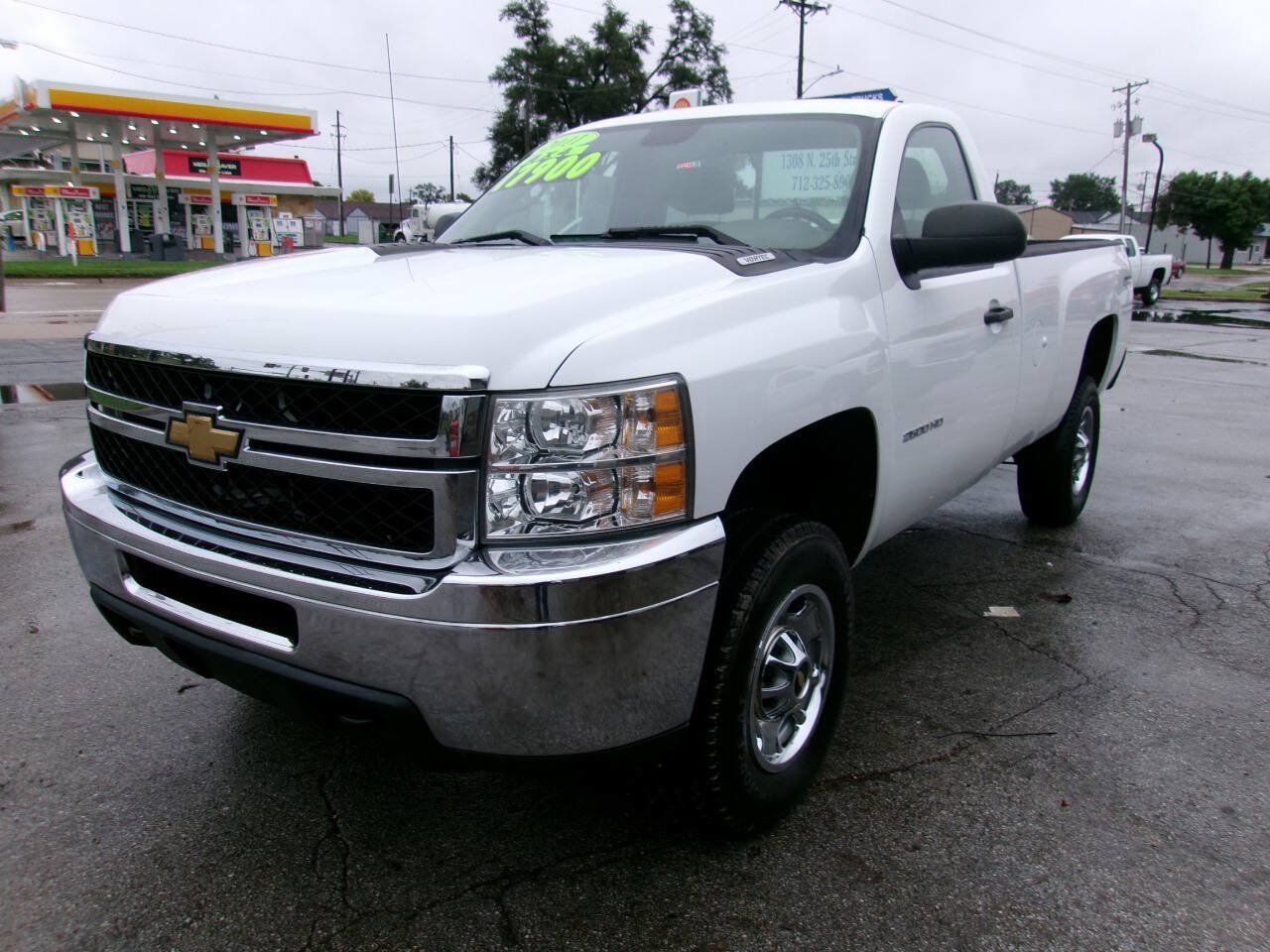 Used 2011 Chevrolet Silverado 2500 W/T w/ Snow Plow Prep Package AWD/4WD image 7