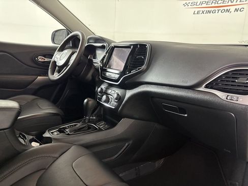 Used 2022 Jeep Cherokee Limited image 29