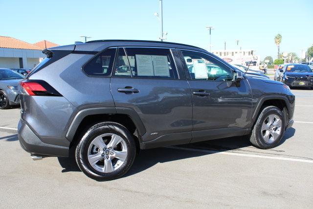 Certified 2025 Toyota RAV4 XLE AWD/4WD image 18