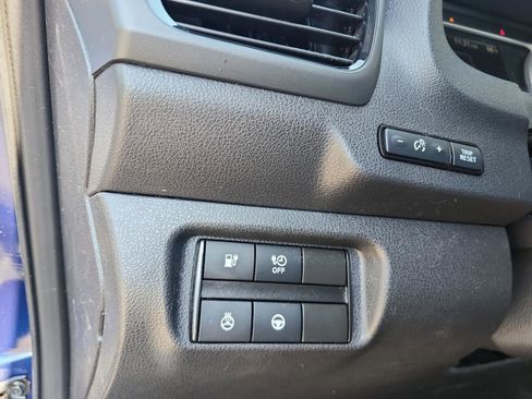 Used 2022 Nissan Leaf SV w/ SV Technology Package image 12