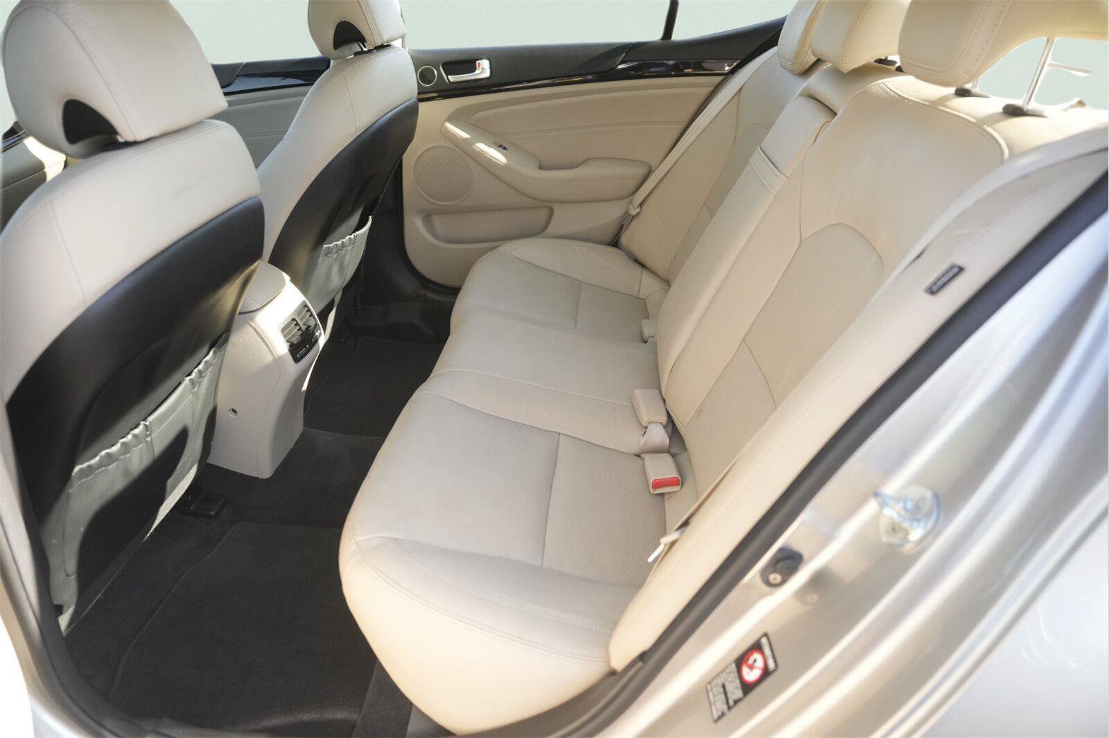 Used 2015 Kia Cadenza Premium FWD image 12