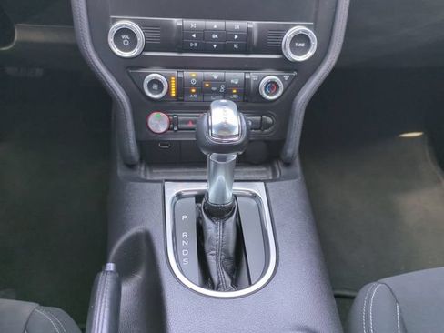 Used 2020 Ford Mustang GT w/ Black Accent Package RWD image 21