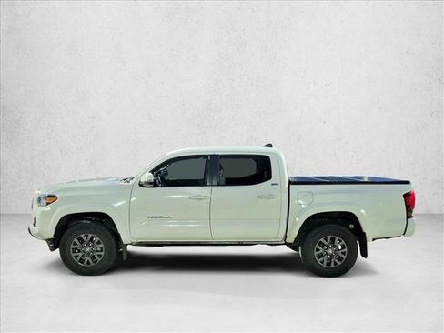 Used 2023 Toyota Tacoma SR5 w/ Technology Package RWD image 8