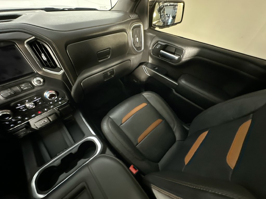Used 2020 GMC Sierra 1500 AT4 w/ AT4 Premium Package AWD/4WD image 11
