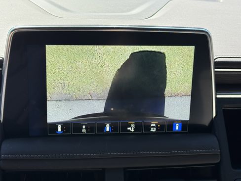 Used 2023 Chevrolet Tahoe Z71 w/ Luxury Package image 33