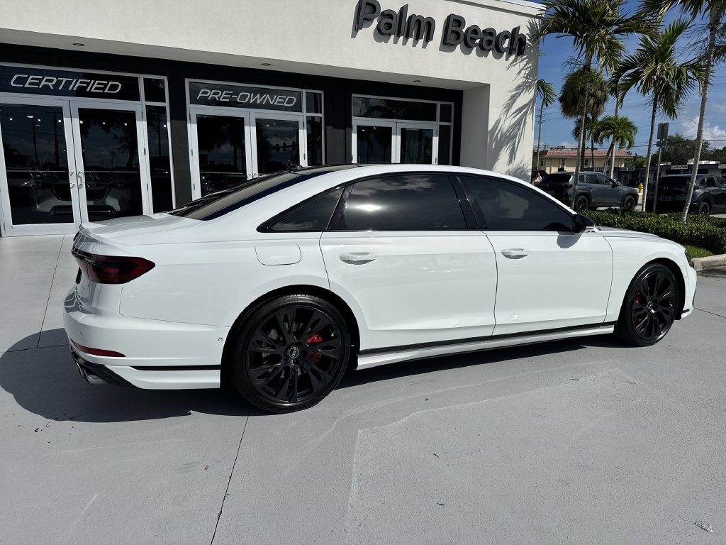 Used 2025 Audi S8 w/ Executive Package AWD/4WD image 4
