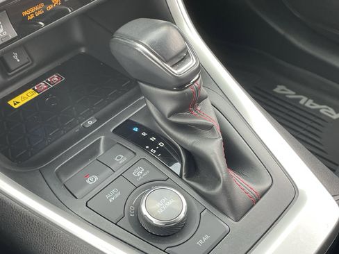 Used 2022 Toyota RAV4 XSE image 23