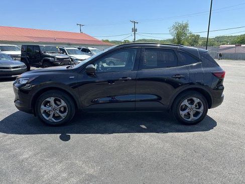 Certified 2025 Ford Escape ST-Line image 3