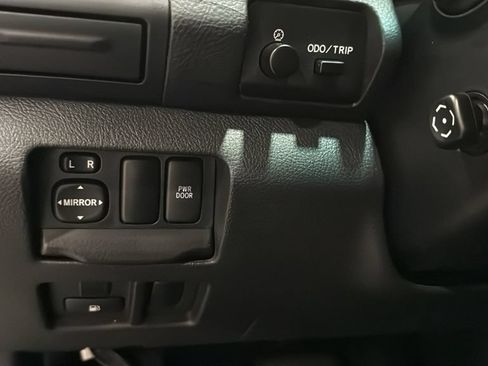 Used 2004 Lexus RX 330 AWD image 28