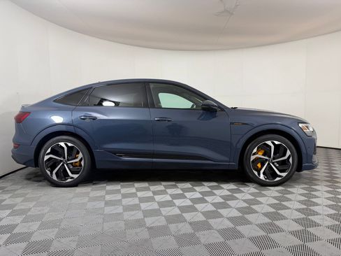 Used 2023 Audi e-tron Premium Plus w/ Premium Plus Package image 8