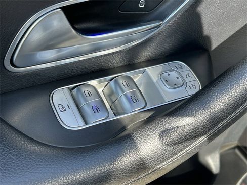 Used 2023 Mercedes-Benz GLE 350 GLE 350 w/ Premium Package image 17