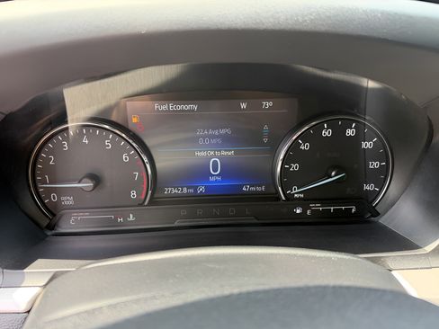 Used 2022 Ford Explorer XLT w/ Equipment Group 202A AWD/4WD image 14