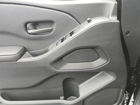 New 2026 Nissan Frontier SV w/ SV Convenience Package image 20