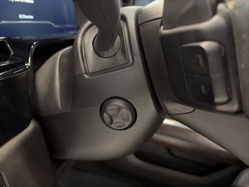 Used 2024 GMC Sierra 1500 SLT w/ SLT Premium Package image 20