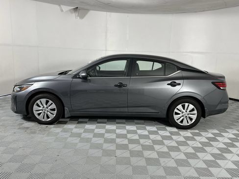 Used 2025 Nissan Sentra S FWD image 5