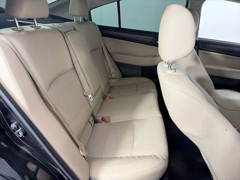 Used 2017 Subaru Legacy 2.5i Limited AWD/4WD image 29