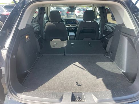 Used 2025 Chevrolet TrailBlazer LT AWD/4WD image 27