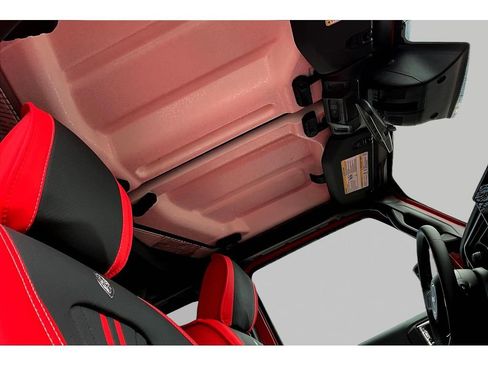Certified 2026 Jeep Wrangler Unlimited Rubicon AWD/4WD image 19