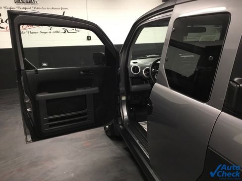 Used 2005 Honda Element EX image 26
