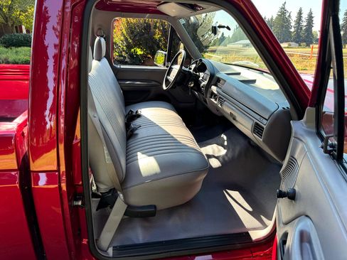 Used 1995 Ford F150 XL image 16