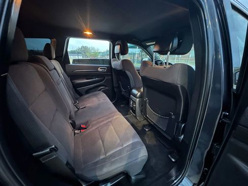 Used 2015 Jeep Grand Cherokee Laredo w/ Quick Order Package 23E AWD/4WD image 18