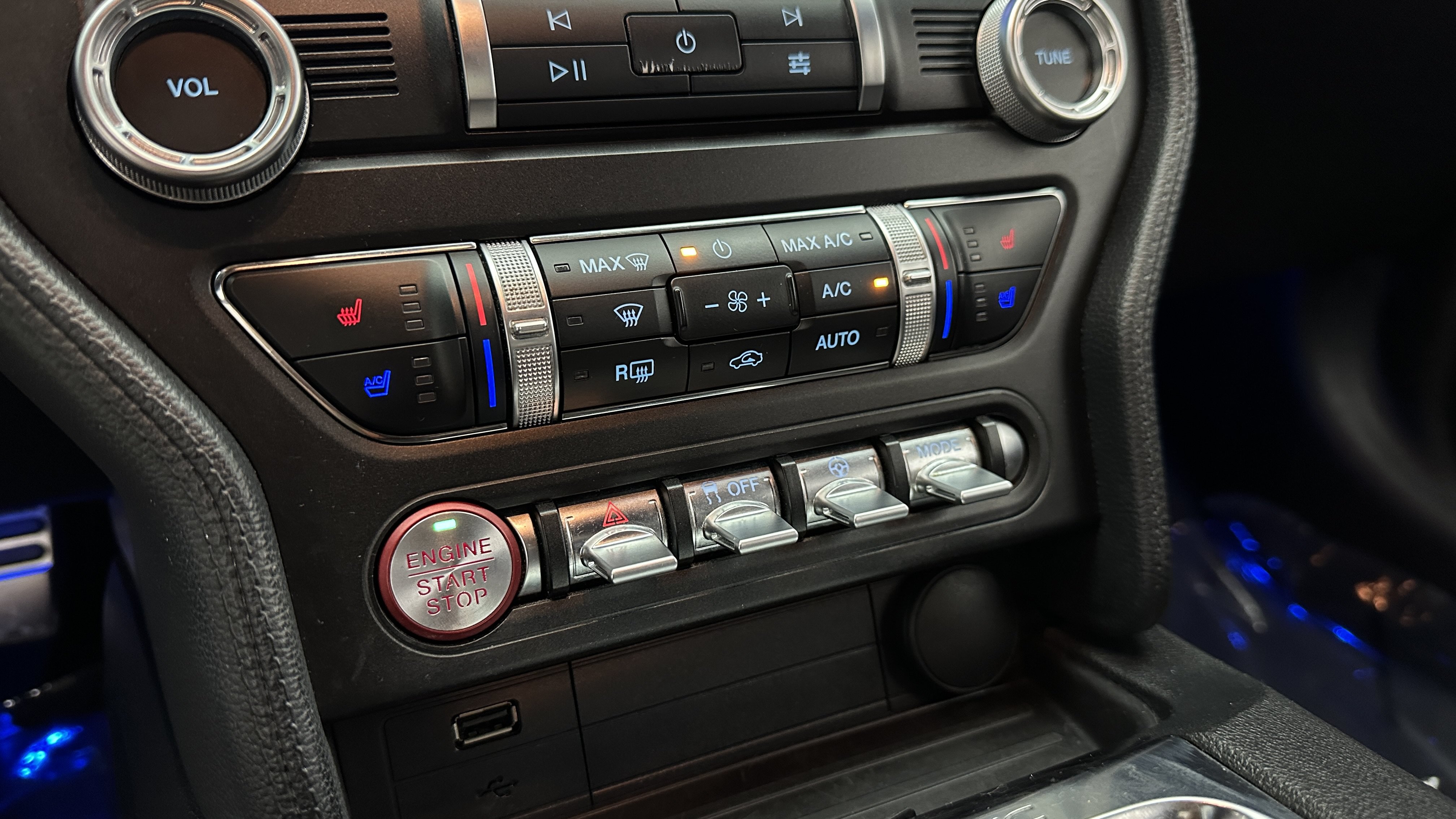 Used 2023 Ford Mustang Premium RWD image 18