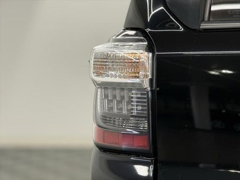 Certified 2022 Toyota 4Runner Limited image 9