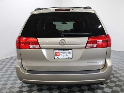 Used 2004 Toyota Sienna XLE w/ XLE Pkg 16 FWD image 5
