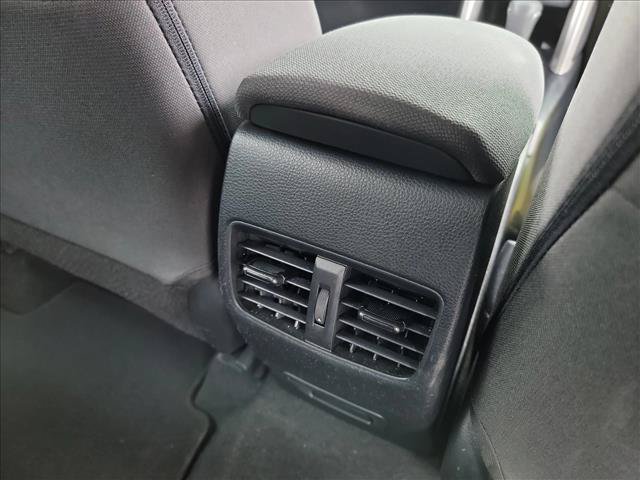 Used 2024 Toyota Corolla Cross LE FWD image 17