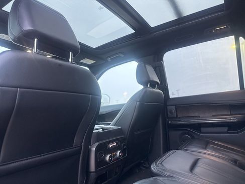 Used 2021 Ford Expedition Limited image 42