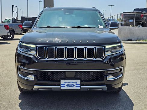 Used 2024 Jeep Wagoneer Series III AWD/4WD image 2