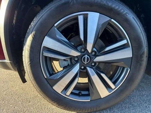 Used 2023 Nissan Rogue SL w/ SL Premium Package image 26