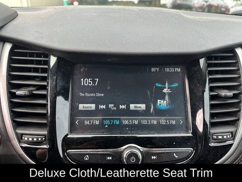 Used 2017 Chevrolet Trax LT w/ LT Convenience Package AWD/4WD image 15