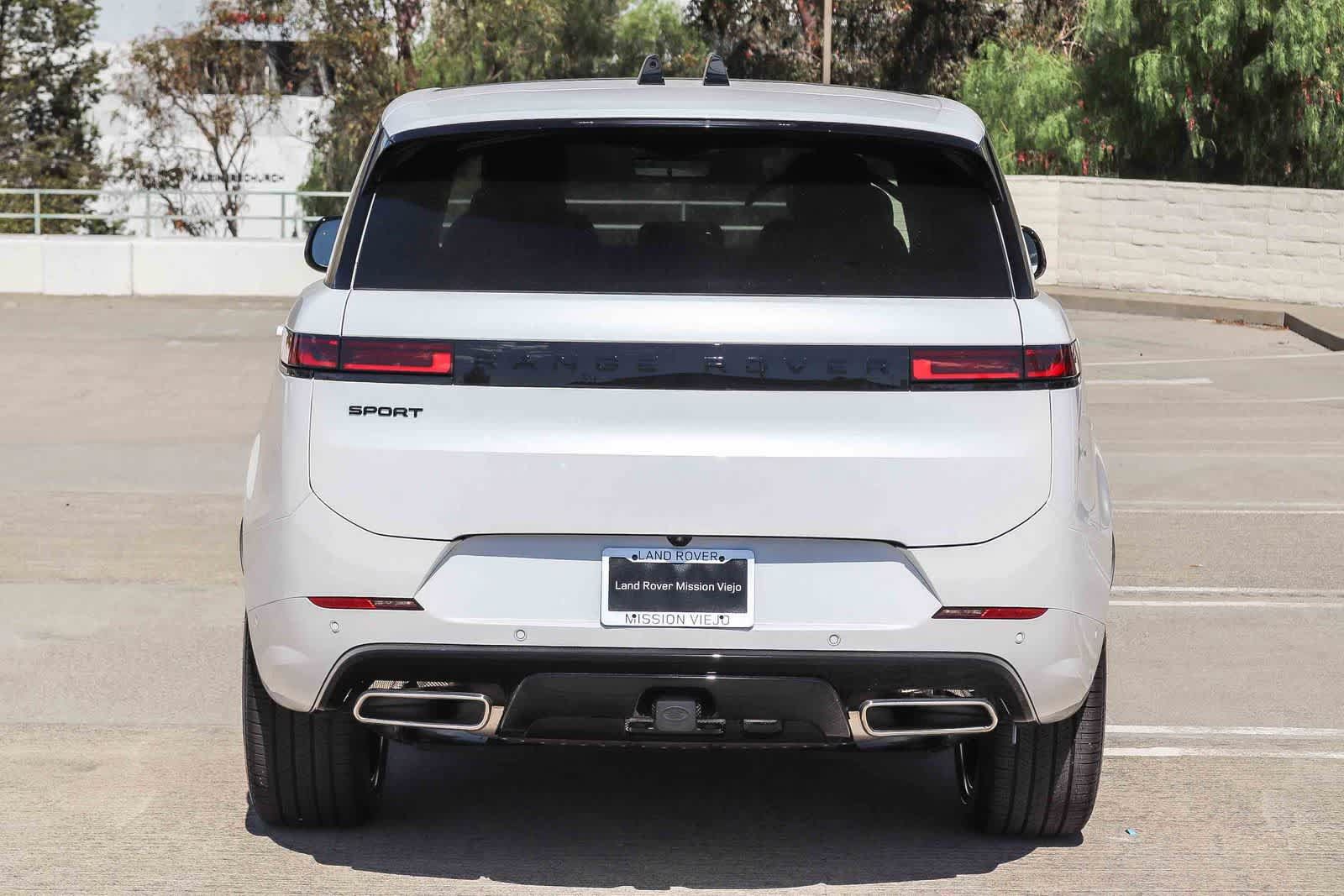 New 2026 Land Rover Range Rover Sport Dynamic SE AWD/4WD image 5