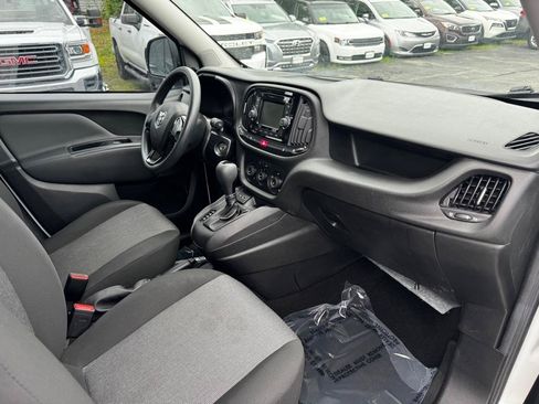 Used 2022 RAM ProMaster City Tradesman FWD image 17