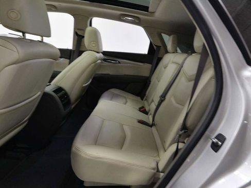 Used 2017 Cadillac XT5 Luxury w/ Driver Awareness Package image 11