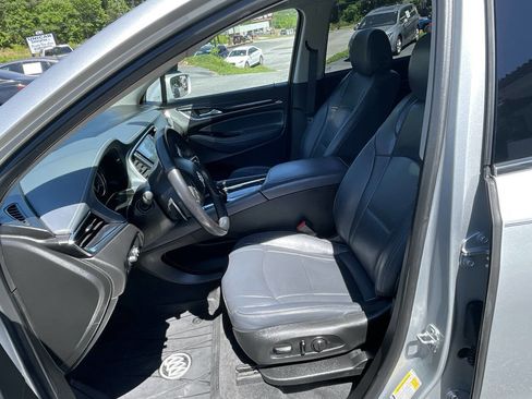 Used 2020 Buick Enclave Essence w/ Sound and Sites Package image 15