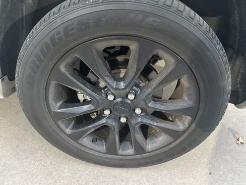 Used 2020 Jeep Grand Cherokee Altitude image 13