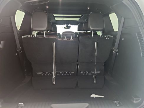 New 2026 Chrysler Pacifica Limited image 32