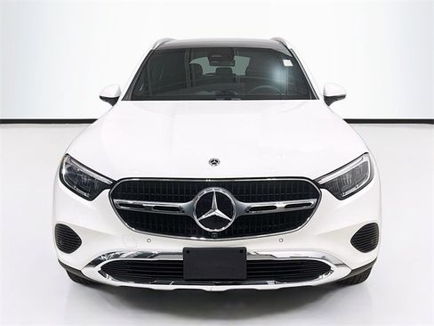 Certified 2025 Mercedes-Benz GLC 300 GLC 300 image 2